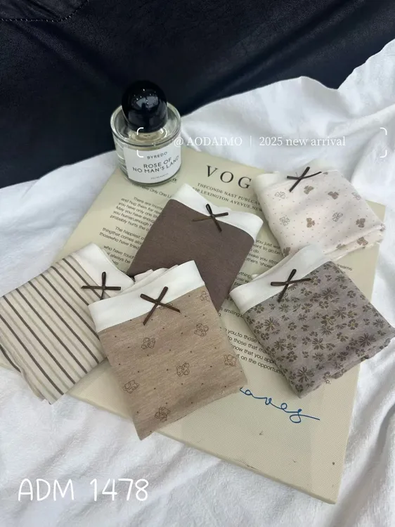 韩系撞色桑蚕丝底裆中腰女士三角透气舒适内裤