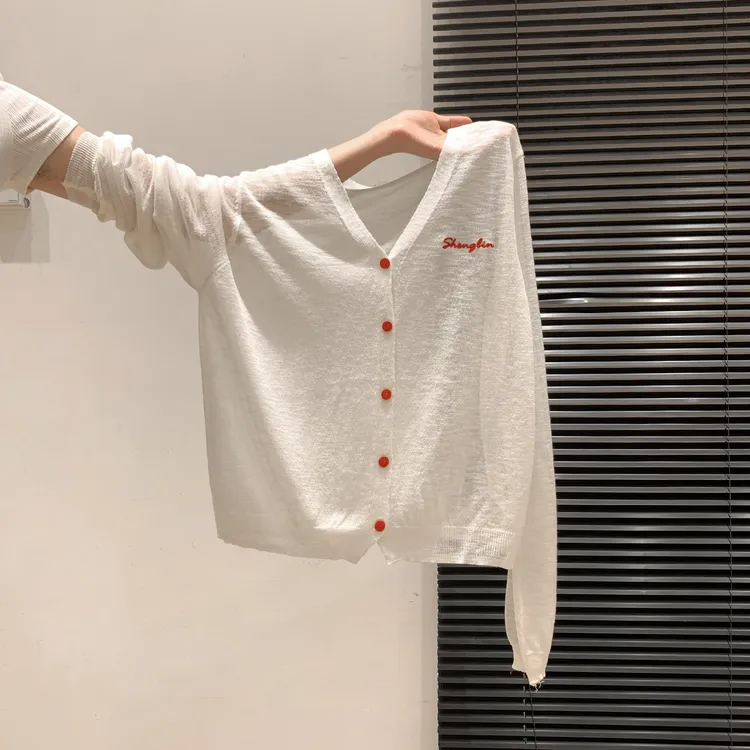 拉夏贝尔白色薄款微透字母印花针织罩衫女2025夏季小众设计感上衣
