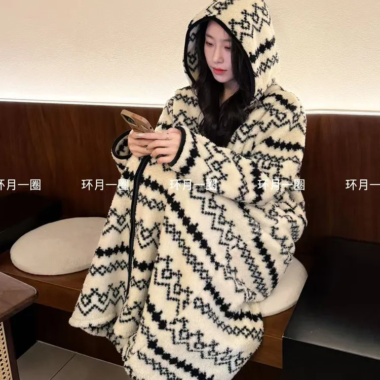 【行走的被窝】-保暖韩系连帽米粒绒大码家居服外出睡袍中长款慵懒