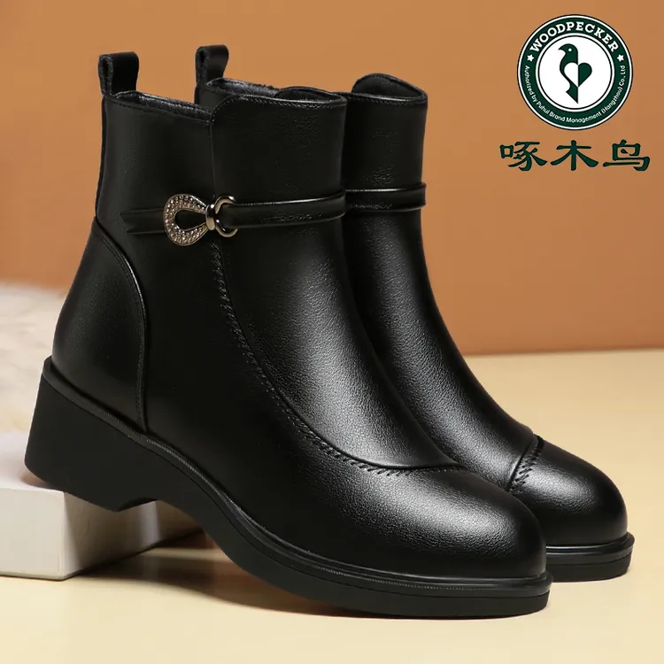 啄木鸟妈妈皮鞋冬季加绒保暖棉靴软底软皮棉鞋百搭中老年女款短靴