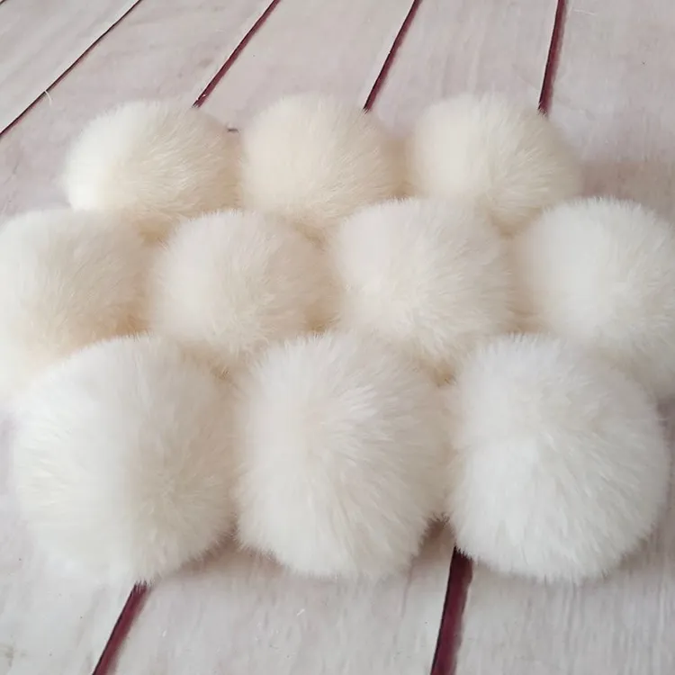 8厘米仿兔毛毛球【11个装】米白色手工材料衣服帽子发饰装饰配件