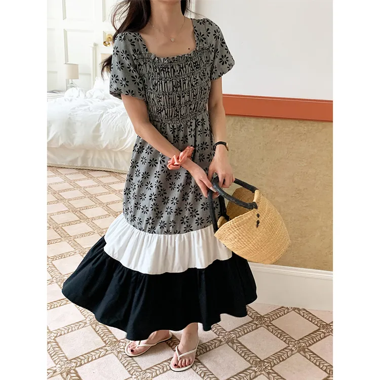 法式方领泡泡袖连衣裙夏季流行气质时尚中长款撞色褶皱茶歇碎花裙