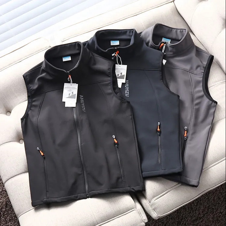 运动软壳衣外贸韩国原单户外徒步男背心软壳马夹抓绒黑色立领马甲