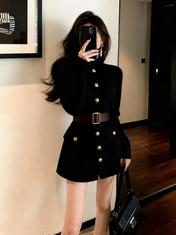 Y212法式富贵千金穿搭黑色高领毛衣秋冬气质款显示连衣裙2025新款