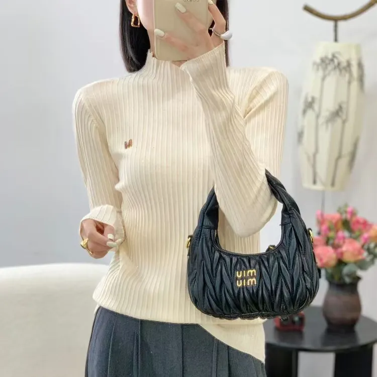 【T】秋冬新款半高领亮片针织衫女修身毛衣显瘦内搭打底上衣5511