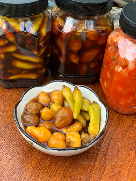 云南昌宁农家酱油七彩泡椒