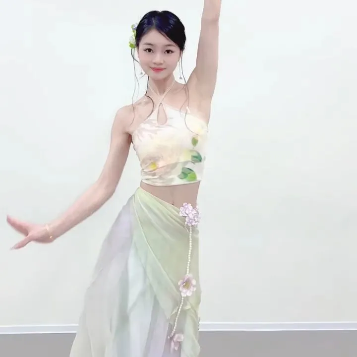 新款古典舞蹈服装新中式吊带可外穿国风现代舞练功服印花中国风