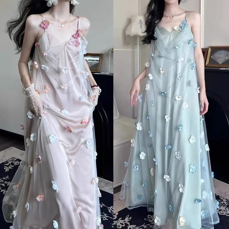 现货仙气绝美立体花朵网纱长裙新款少女感气质吊带连衣裙法式长款
