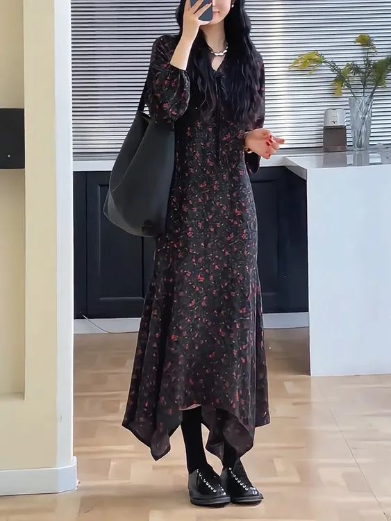 法式温柔时尚气质碎花裙子秋季新款女神范赫本风优雅长袖连衣裙女