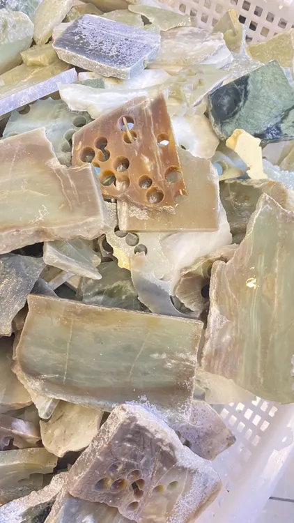 【拍一发888g随机发】新疆若羌黄口且末糖边角料适合鱼缸装饰多样性