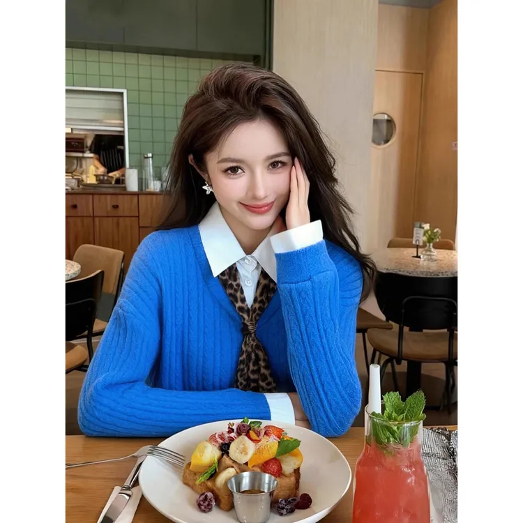 克莱因蓝假两件麻花毛衣针织衫女冬季加厚宽松高级感翻领打底上衣