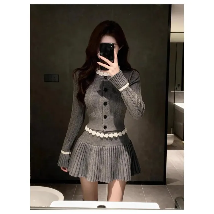甜女酷风套装灰色流光的针织两件半身裙2025年冬季巨好看麻花开衫