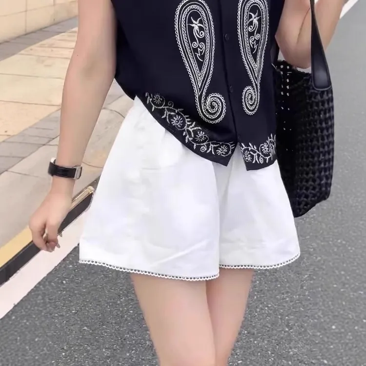 镂空花边松紧腰短裤女2025夏季新款大码宽松显瘦休闲a字阔腿裤子