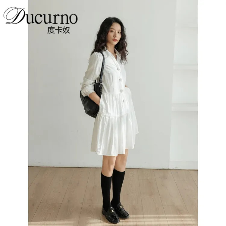 V领长袖温柔风白色连衣裙女春秋季2025新款时尚小众休闲显瘦短裙