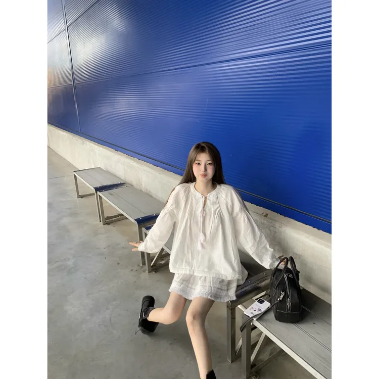 法式假日时尚高级感衬衫套装女小众设计绝美别致A字半身裙两件套