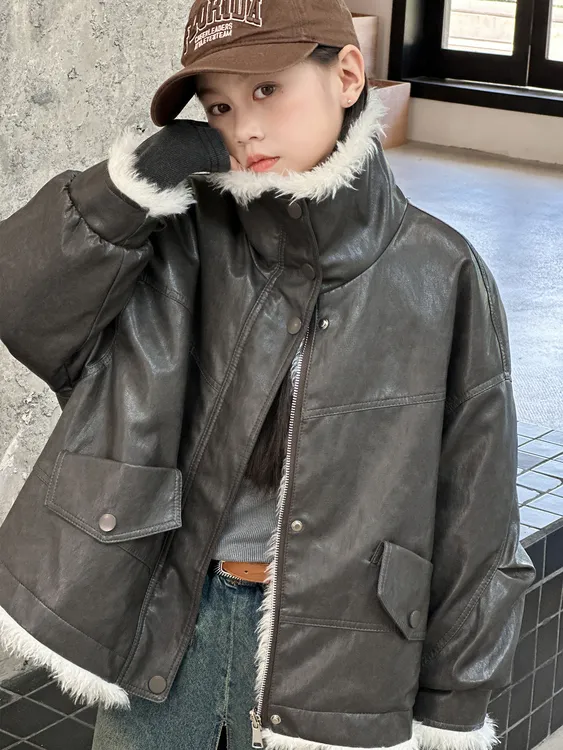 儿童皮衣冬款2025新款皮毛一体外套大衣女童正反两面穿皮草夹克潮