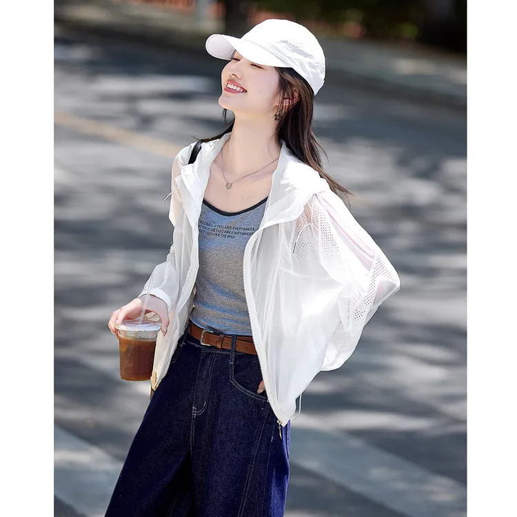 尚静轻薄微透遮阳连帽短外套2025夏季新款时尚百搭宽松抽绳下摆