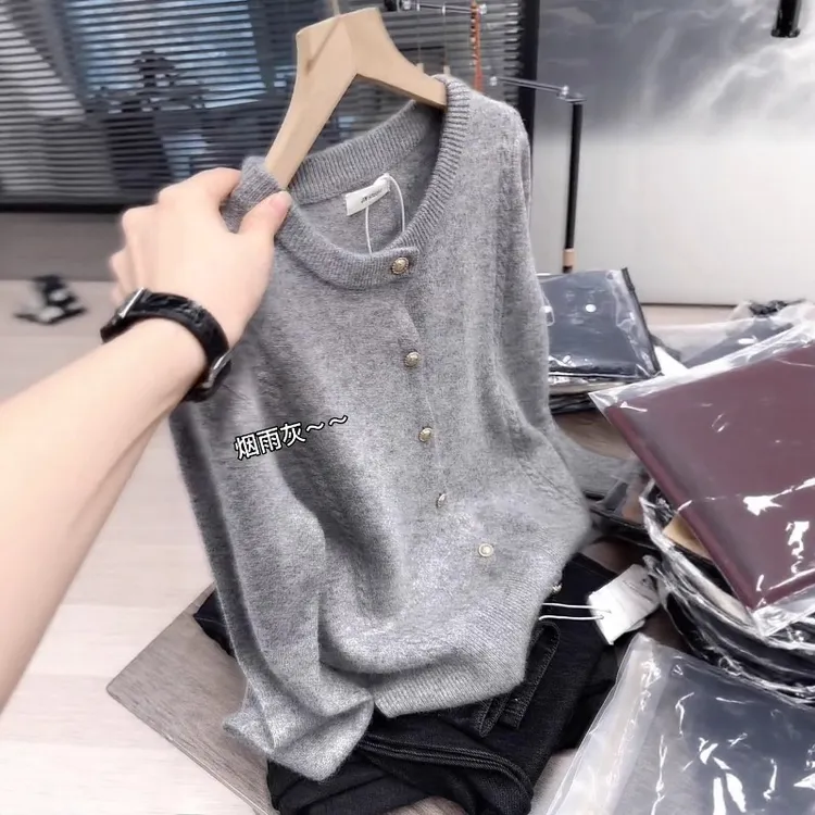 韩系灰色圆领毛衣针织衫女秋冬新款胖MM大码女装遮肉显瘦外套上衣