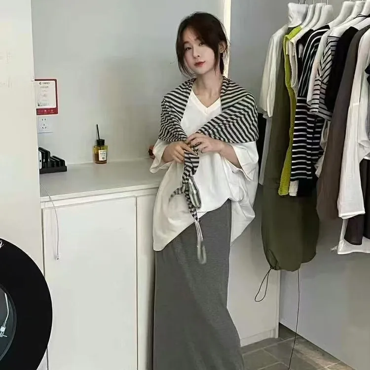 Y.D衣朵-搭配一整套短袖T恤➕中长款半身裙两件套套装(配披肩)6011