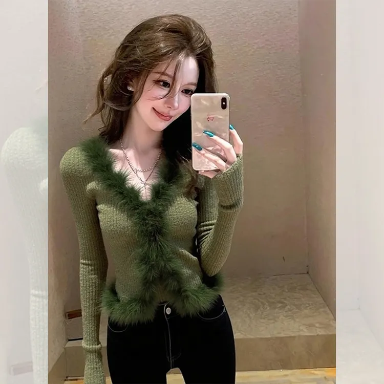 独特漂亮绿色内搭小衫女韩系秋冬装毛领针织打底衫洋气高贵上衣服