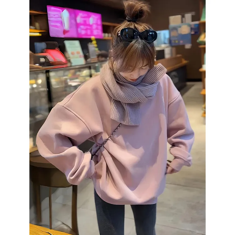 Qiong人手款！秋冬款氛围感圆领加绒加厚保暖宽松卫衣上衣（配围巾）