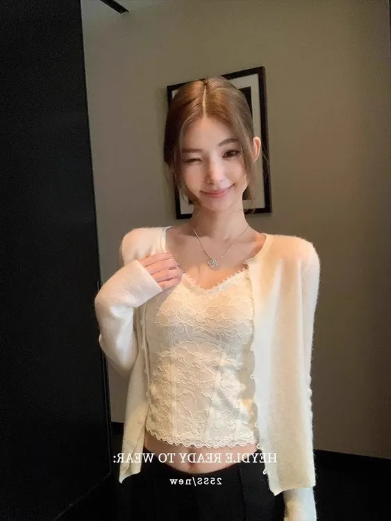 早秋百搭款蕾丝吊带背心女自带胸垫免穿文胸性感显瘦内搭修身上衣