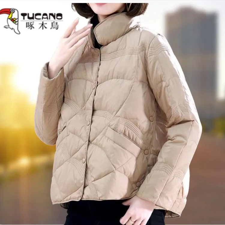 啄木鸟奢华小个子秋冬短款羽绒服女款年新款轻薄外套