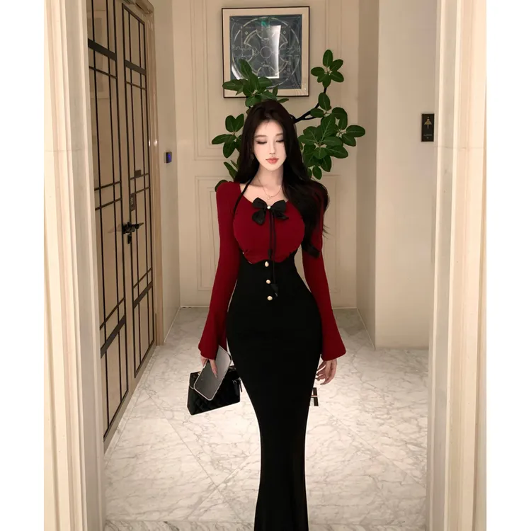 春秋装新款法式气质喇叭袖打底收腰上衣+设计感绑带连衣裙套装女