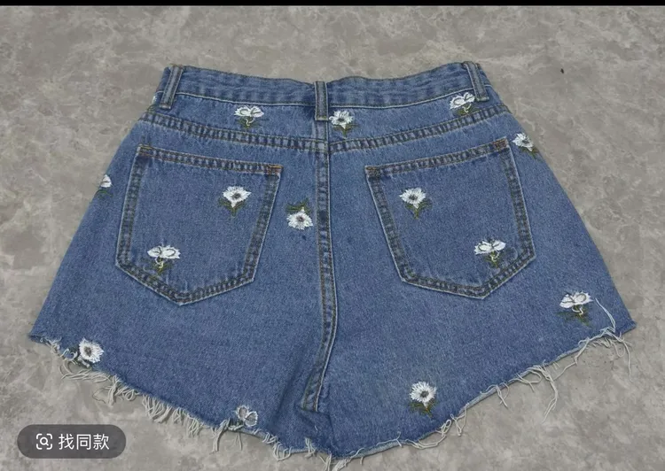 高腰花朵短裤夏季浅色女牛仔裤