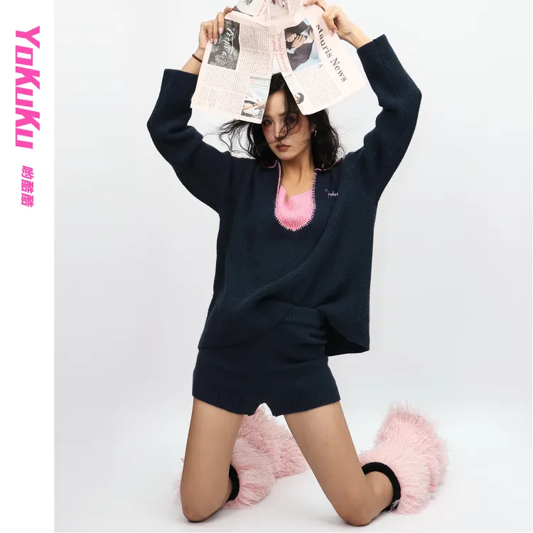 哟酷酷（冰岛极夜）秋冬针织毛衣深V领坑条保暖慵懒休闲毛衣上衣