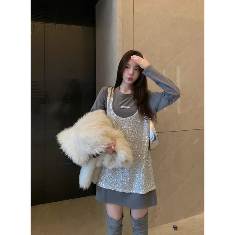 「blingbling迷人眼」奢感重工亮片拼接假两件宽松德绒加厚T恤上衣