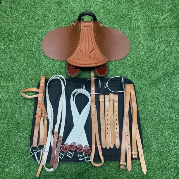 超纤软座游客马鞍木板加钢板骨架全套牛皮配件适合1.3-1.6马