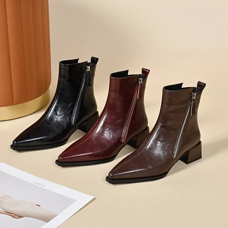 美拉德棕色中跟短靴秋冬尖头粗跟气质时尚洋气靴子冬季百搭真皮靴