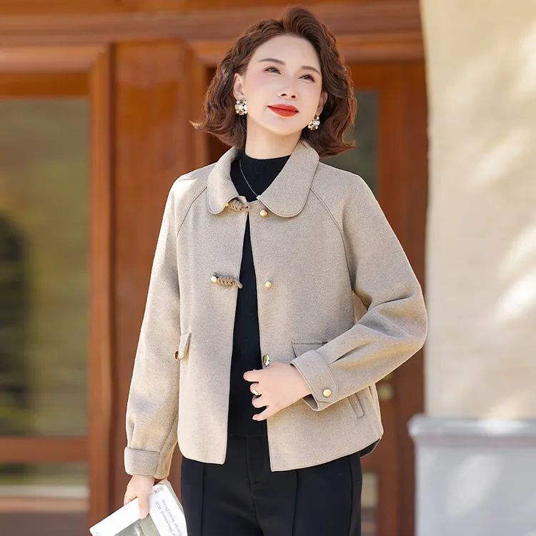 中年妈妈秋装翻领盘扣毛呢外套中老年女装春秋时尚气质短款上衣
