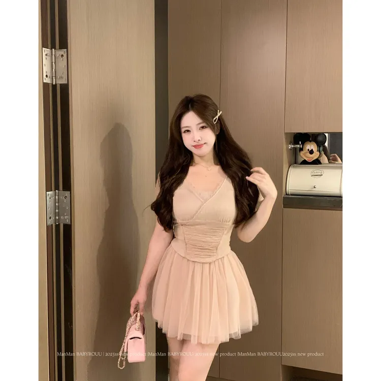 温与柔蔓蔓【现货】【蔷薇茶话】新款气质纯欲氛围感蕾丝V领两件套