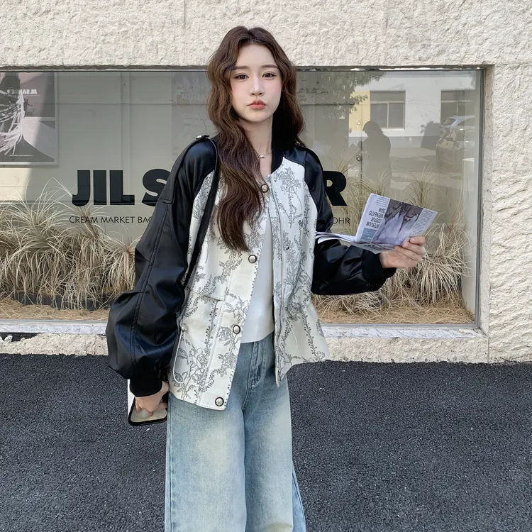 个性休闲风百搭减龄上衣女2025秋季新款设计感油画印花夹克外套
