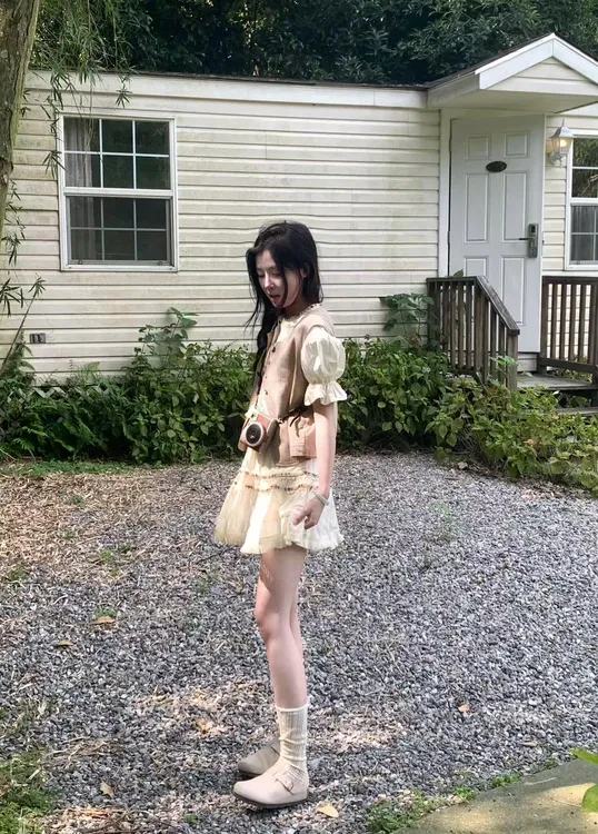 巨好看的夏日套装女韩系洋气镂空针织马甲背心花边半身裙子三件套