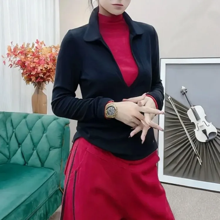 2025秋冬新款高领常规假两件上衣修身百搭时尚慵懒风气质V领T恤女