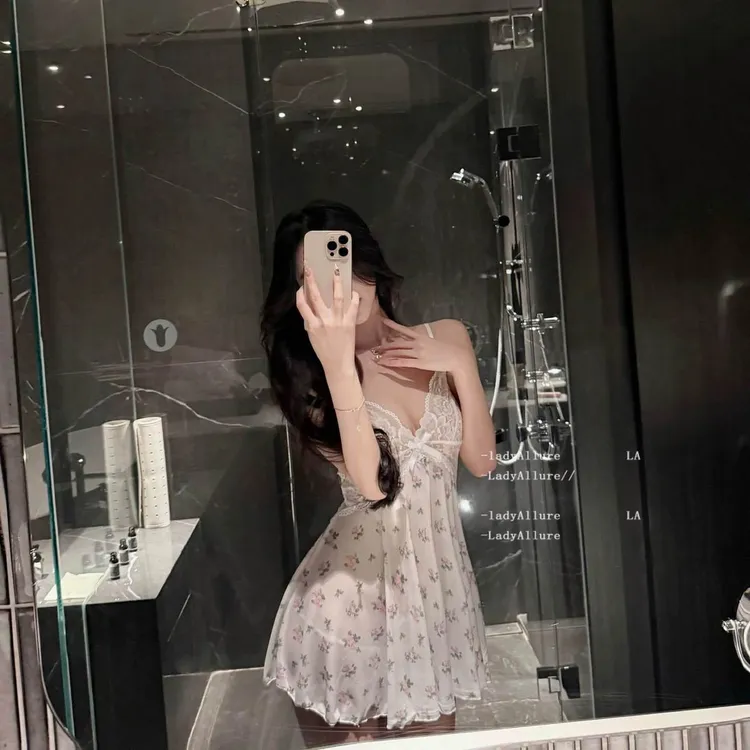 大码性感冰丝睡衣吊带情调低胸纯欲睡裙可爱网红风超短裙女夏薄款