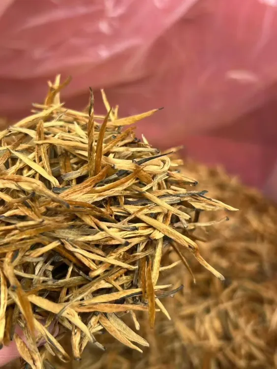 2025年特级新茶全芽尖滇红蜜香金针