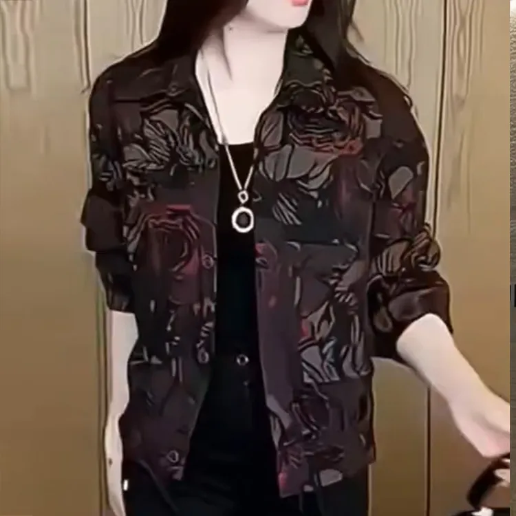 高档时尚短外套女秋季新款显瘦洋气百搭减龄宽松夹克印花妈妈上衣