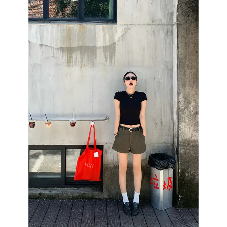 夏季炸街洋气辣妹休闲百搭圆领黑色短袖上衣T恤高腰a字显瘦短裤女