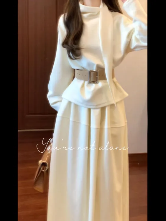 2025秋冬新款极简休闲风围脖拼接长袖上衣搭高腰显瘦半身裙两件套