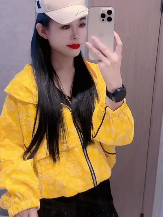 2025秋季新款重工提花宽松休闲洋气撞色明线时尚连帽爆款短外套女