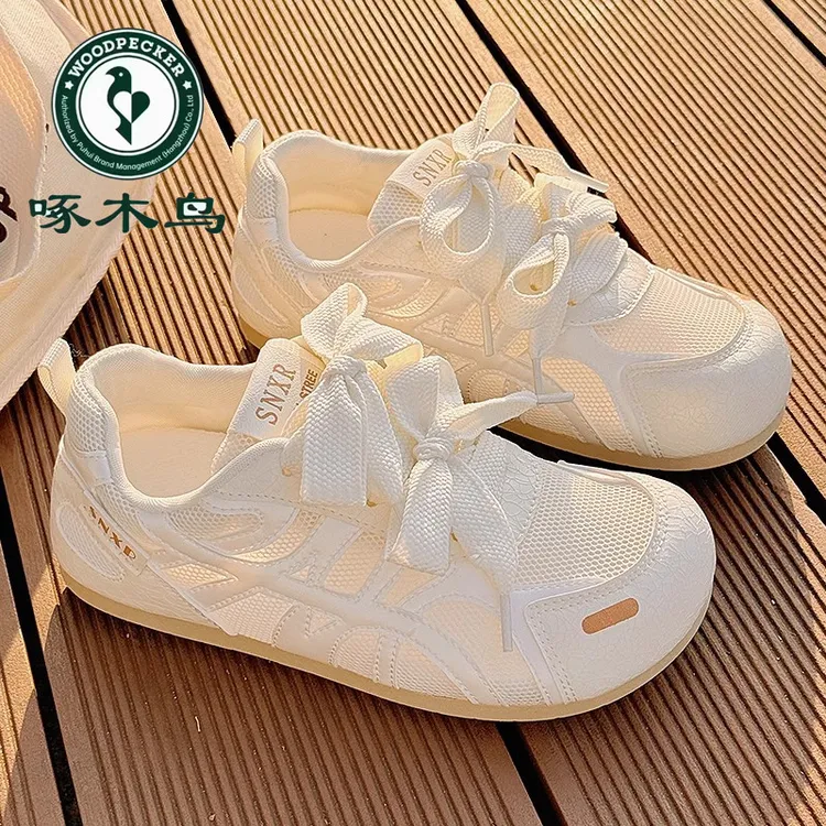 啄木鸟小白鞋女款2025新款夏季透气网面薄款软底德训鞋休闲运动鞋