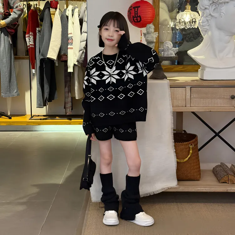 中大童2025新款针织套装撞色提花复古长袖毛衣高腰针织短裤两件套