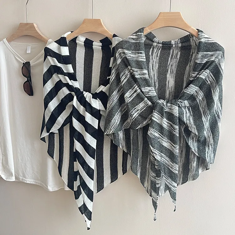 ins撞色条纹针织大三角披肩女夏季薄款透气空调房护肩颈开衫外搭
