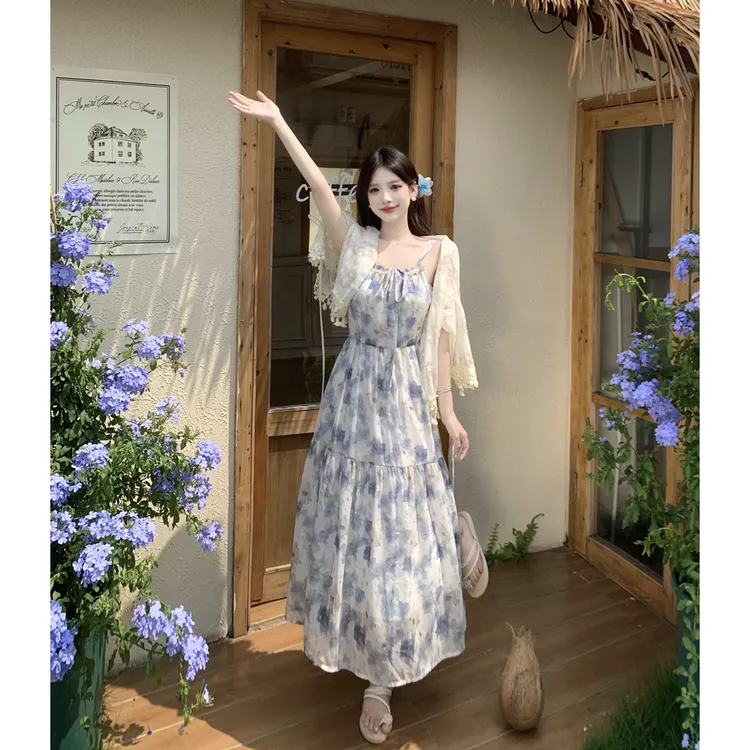 胖mm气质碎花连衣裙女夏油画度假吊带长裙收腰遮肉长裙披肩两件套