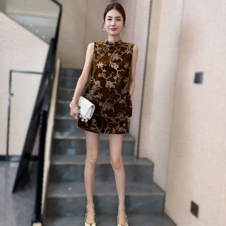 【俊英】新中式短裤套装2025新款高级感重工显瘦无袖背心复古两件套