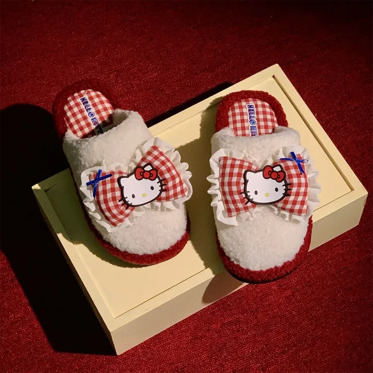 细细条 可爱休闲防滑秋冬棉拖鞋正版HelloKitty新款卡通月子鞋女